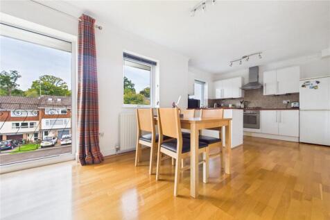 Dining Area/Kitchen