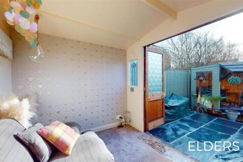 SUMMER HOUSE