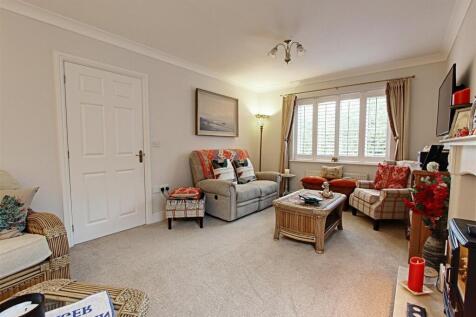 Living Room.jpg