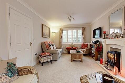 Living Room 2.jpg