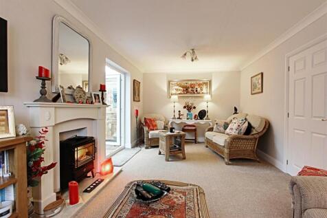 Living Room 3.jpg