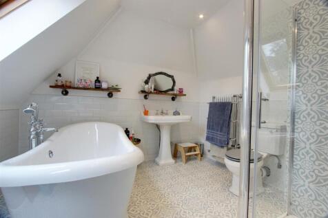 IMG_8242-IMG_8244 bath.jpg