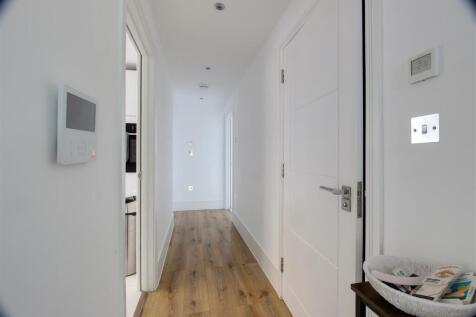 IMG_0027-IMG_0029 HALL.jpg