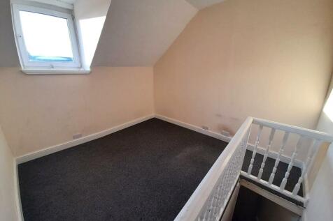 attic room 1.jpeg