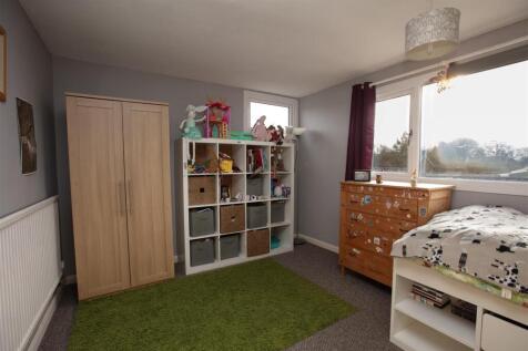 Bedroom2_02.jpg