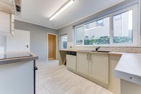 Kitchen 1.4.jpg