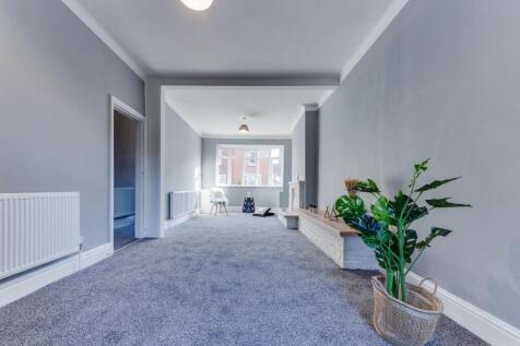 Lounge 1.4.jpg