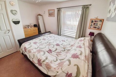 pbox-bedroom-313811.jpg