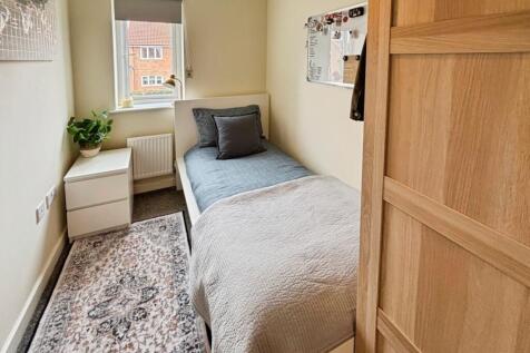 pbox-bedroom-321273.jpeg