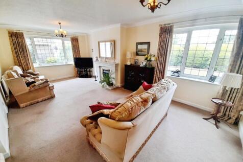pbox-living_room-323136.jpg