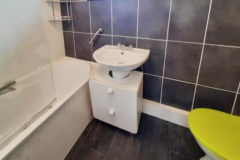 pbox-bathroom-333158.jpg