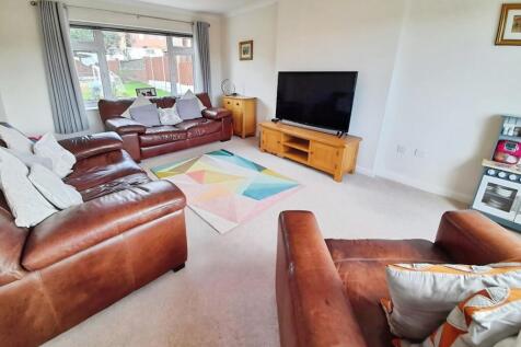 pbox-living_room-336499.jpeg