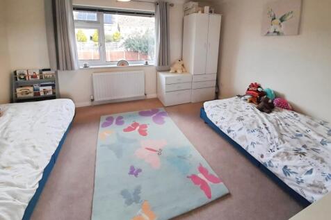 pbox-bedroom-336499.jpeg