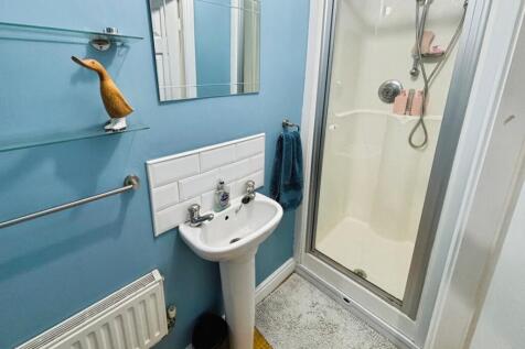 pbox-bathroom-337748.jpeg