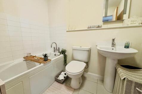 pbox-bathroom-339451.jpeg
