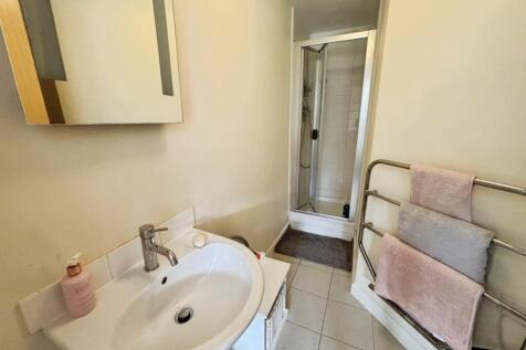 pbox-bathroom-339451.jpeg