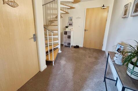 pbox-bedroom-339451.jpeg