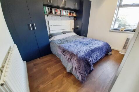 pbox-bedroom-343370.jpg