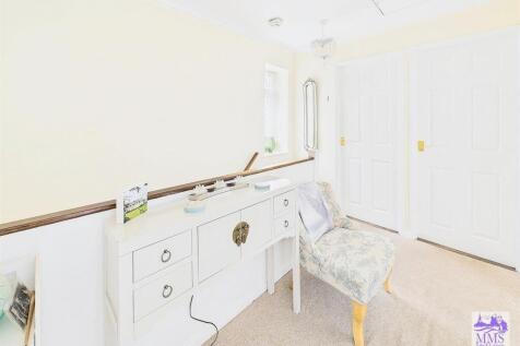 CAM02633G0-PR0294-STILL018.jpg