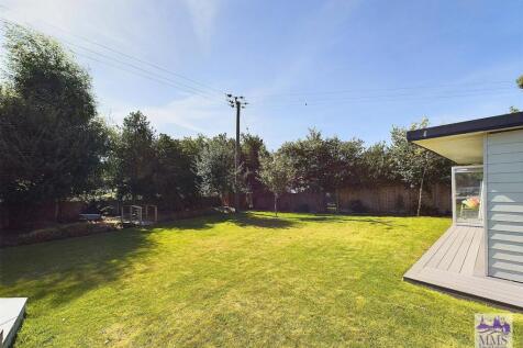 CAM02633G0-PR0171-STILL025.jpg