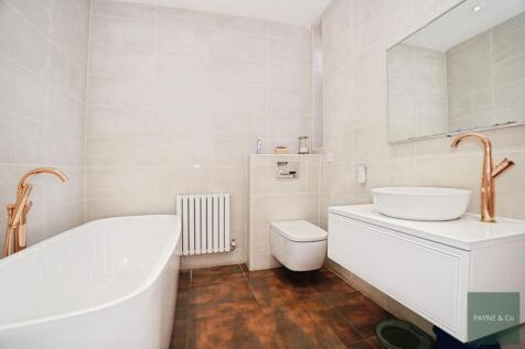 Ground Floor Bathroom/WC
