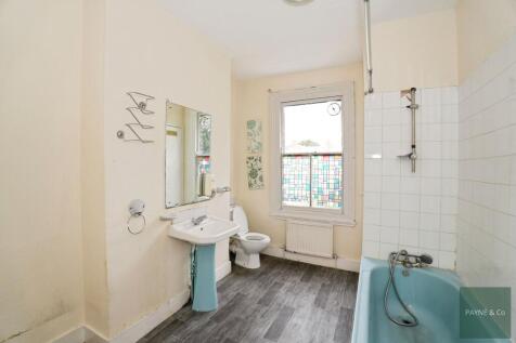 First Floor Bathroom/WC