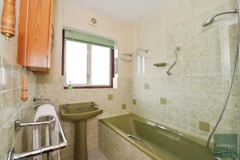 First Floor Bathroom