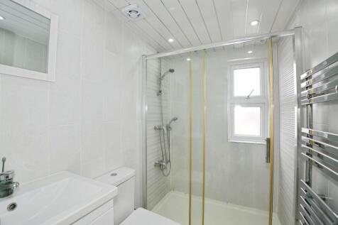 Second Floor Shower/WC