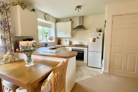 kitchen 2.jpg