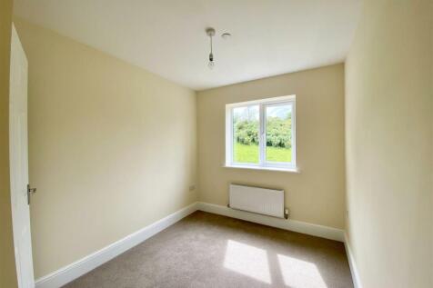 Bedroom 3.jpg