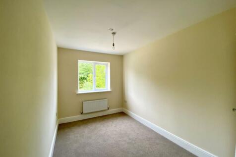 Bedroom 4.jpg