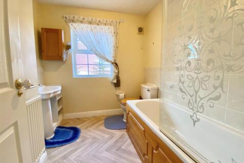 bathroom new floor.jpg