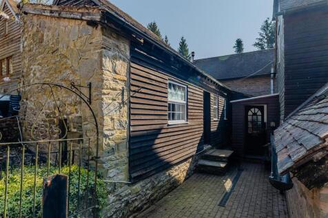 exterior041.jpg
