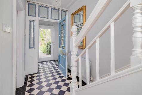 interior08.jpg