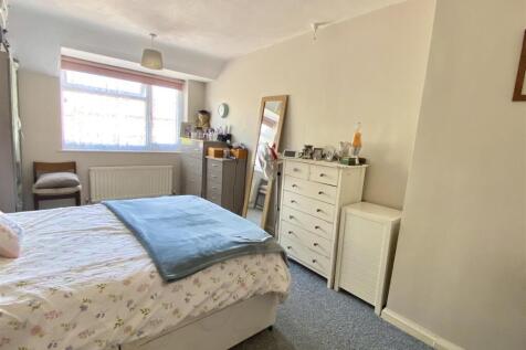 102 Whitchurch Road -10.jpg