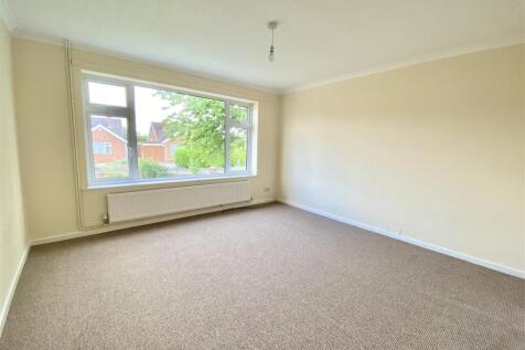 10 Cedars Drive-10.jpg