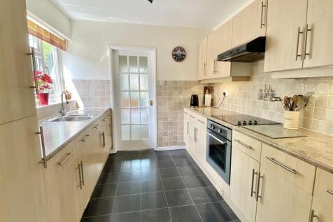 2 Eldon Drive-2.jpg