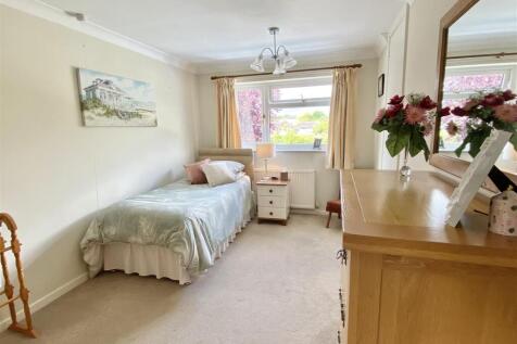 2 Eldon Drive-7.jpg