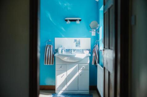 interior030.jpg