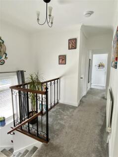 1 Cruckton Close-10.jpg