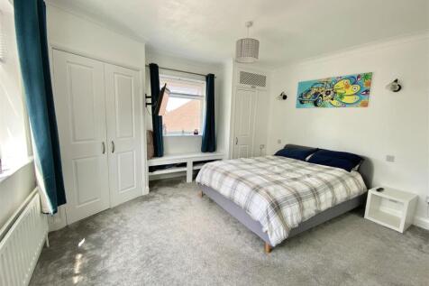 1 Cruckton Close-11.jpg