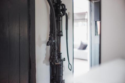 interior23.jpg