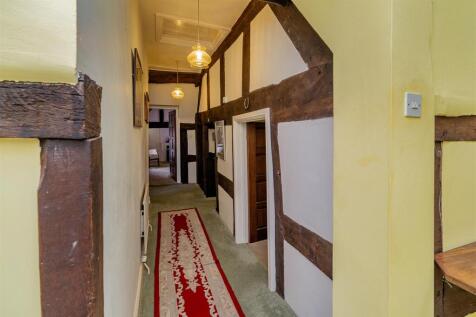 interior24.jpg