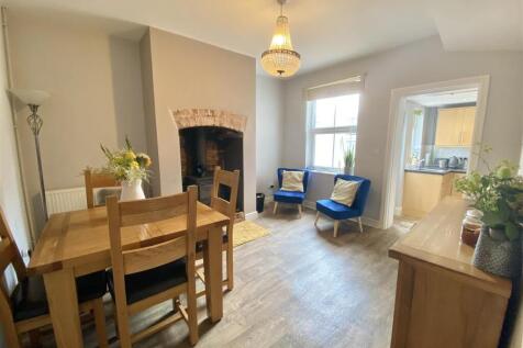 34 moreton crescent -14.jpg