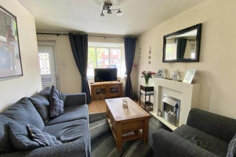 4 Walsham Close-2.jpg