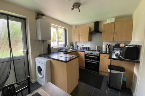 4 Walsham Close-3.jpg