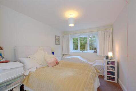 Bedroom.JPG