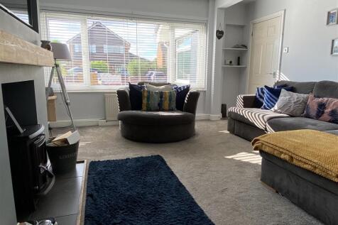 65 Lanadowne cres-1.jpg