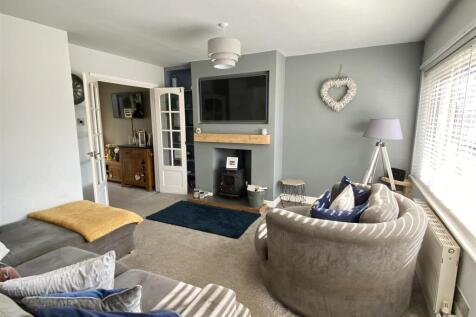 65 Lanadowne cres-19.jpg