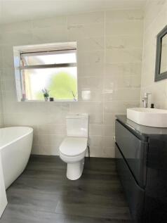 65 Lanadowne cres-12.jpg